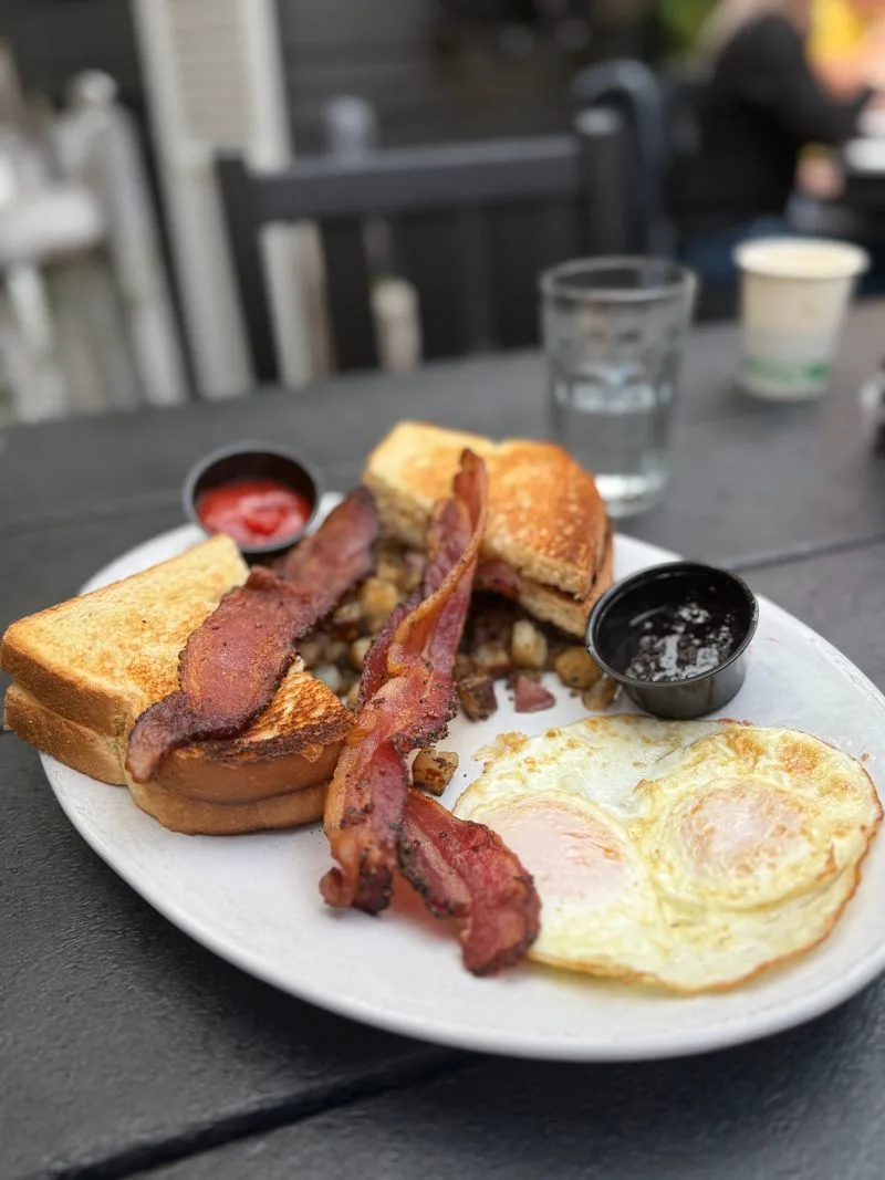 Benedicts, Two-by-Two, and Breakfast Classics