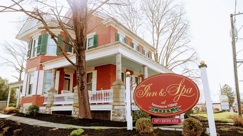 Where to Stay: Inns, Farm Stays, and Peaceful Nights