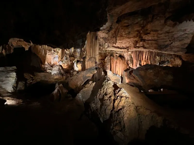 Photography Tips for Low-Light Caverns