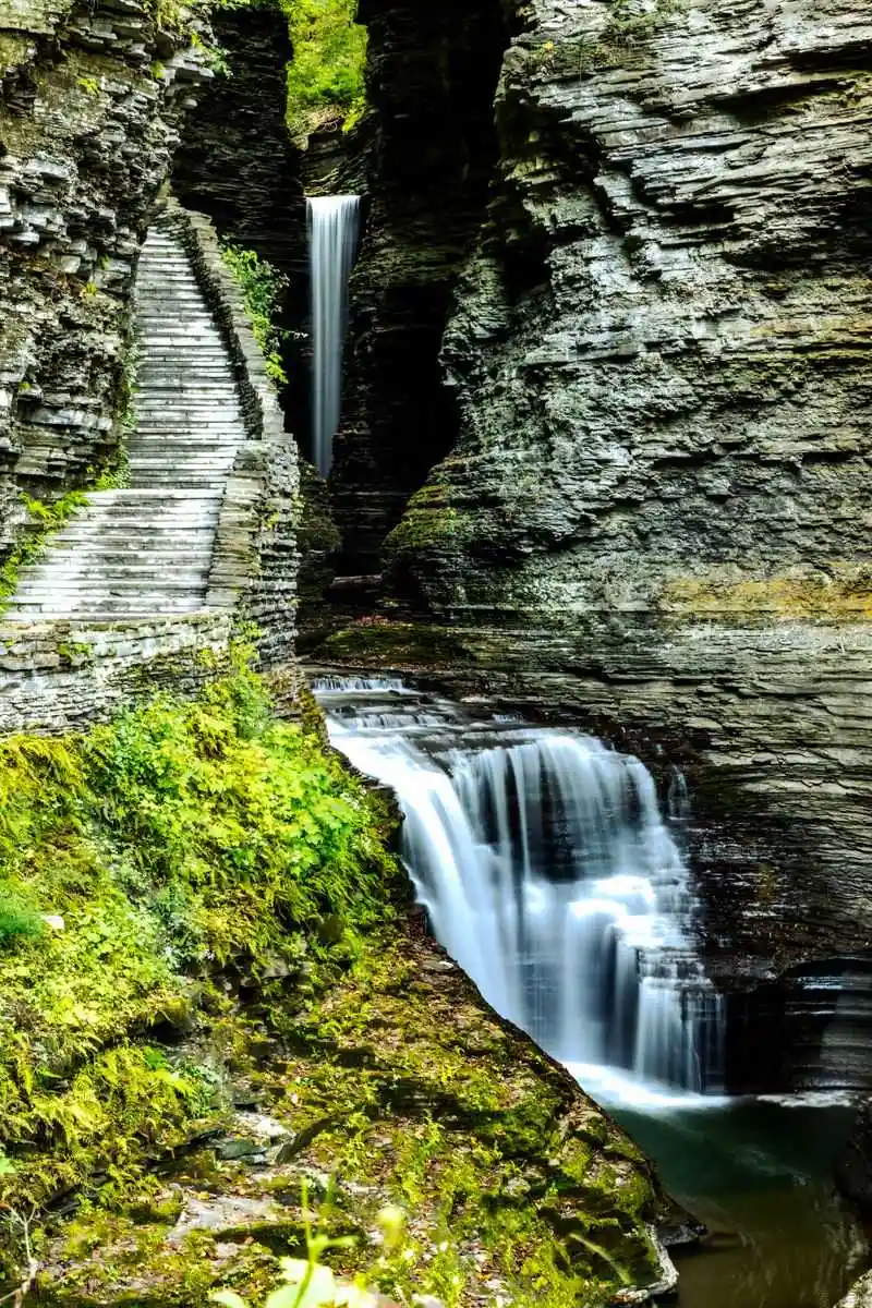 Rainbow Falls Overlook Tunnel Steps