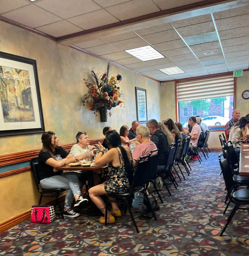 Best times to visit and seating