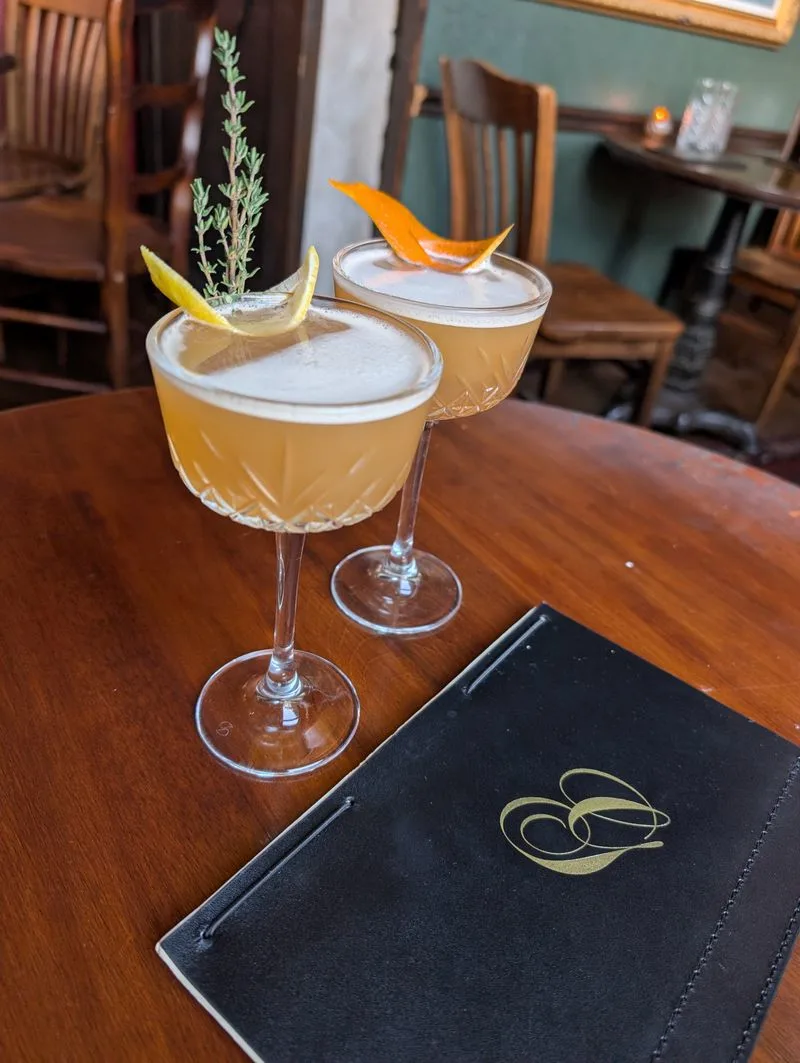 Nonalcoholic and dealer&rsquo;s choice options