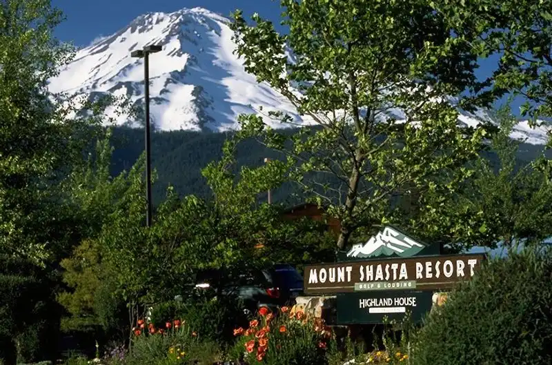 Mount Shasta City