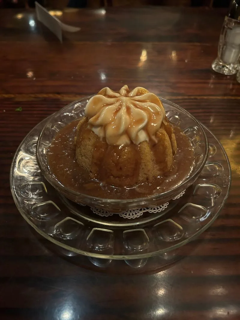 Desserts with a sense of theater