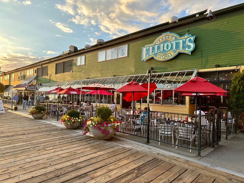 Elliott's Oyster House — Seattle, WA