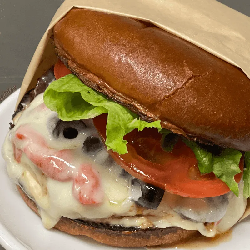 Lunch Favorites: Club Sandwiches and Meatloaf Moments