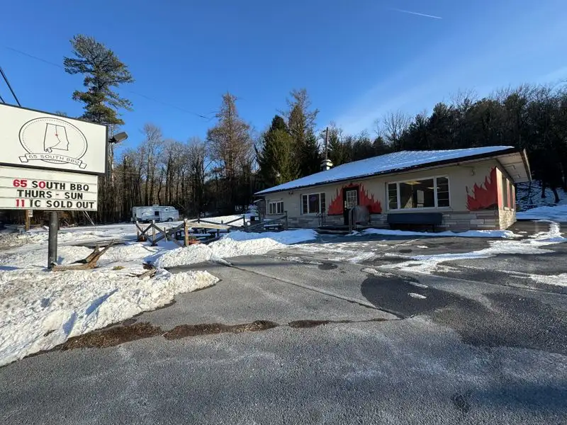 65 South BBQ (Fayetteville)