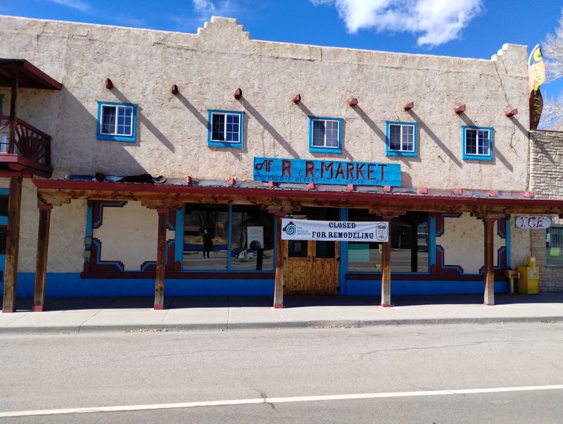 R&R Market — San Luis, Colorado