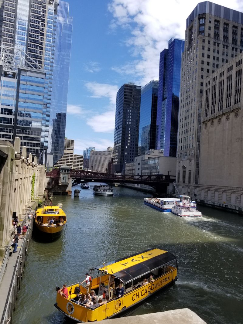 Chicago Water Taxi, Chicago, IL
