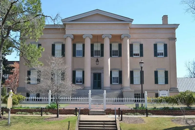 The Old Governor&rsquo;s Mansion