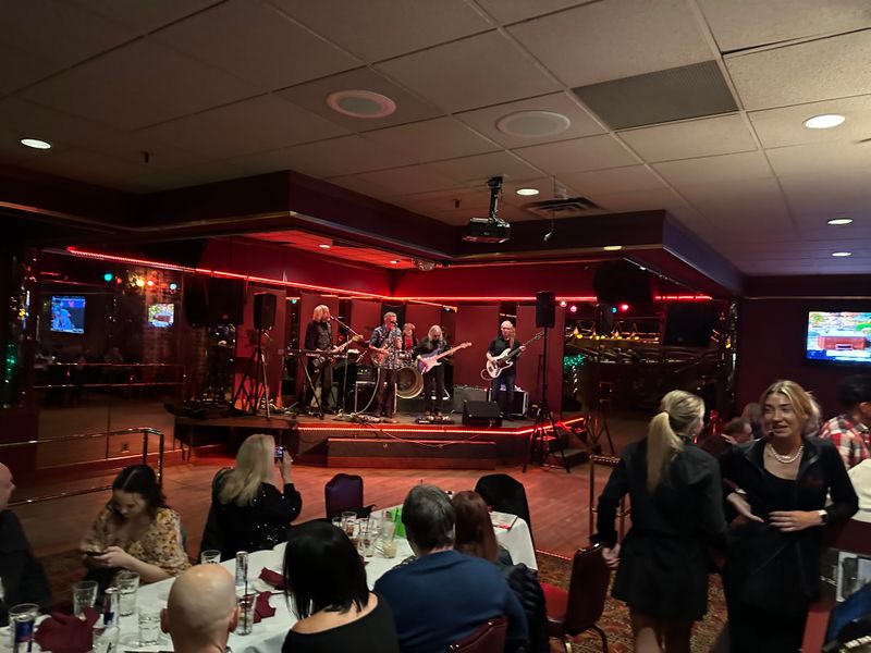 Lounge Life: Drinks, Music, And Karaoke Tuesdays