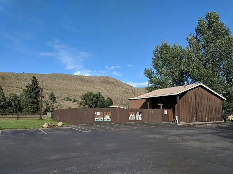 Seasonal Magic That Feels Scripted