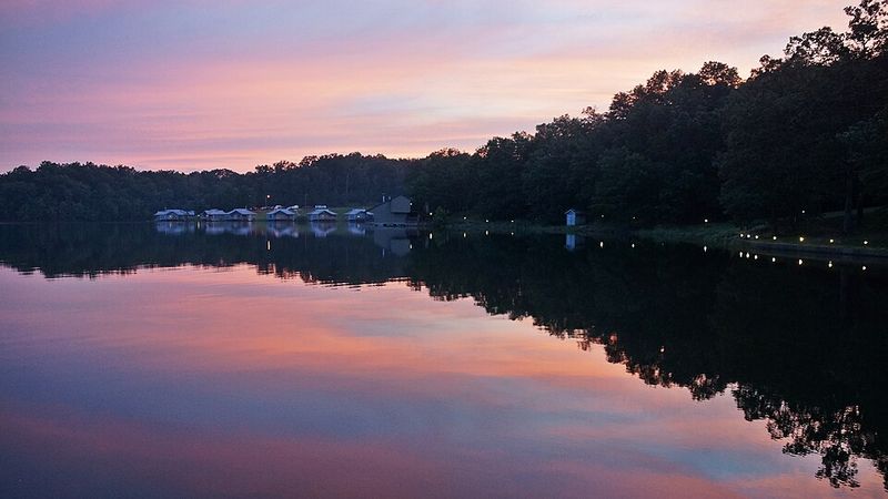 Charming Cabins and Lodging