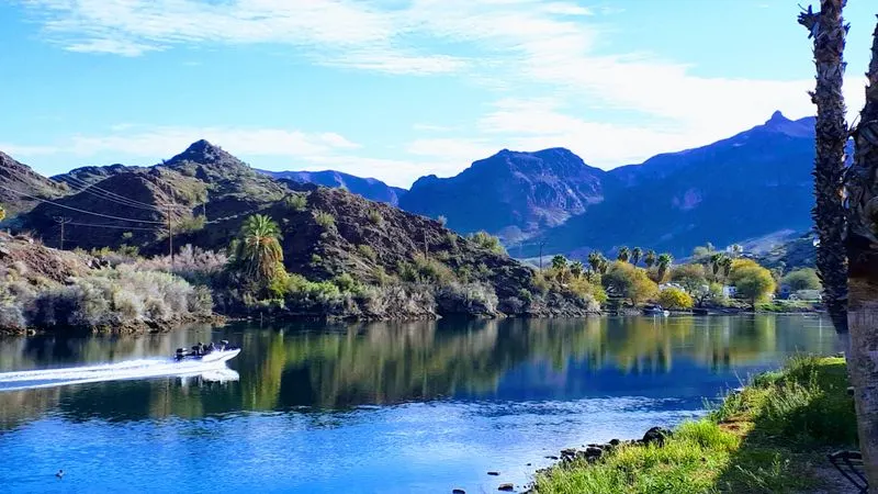 Boating and Day-Use Relaxation