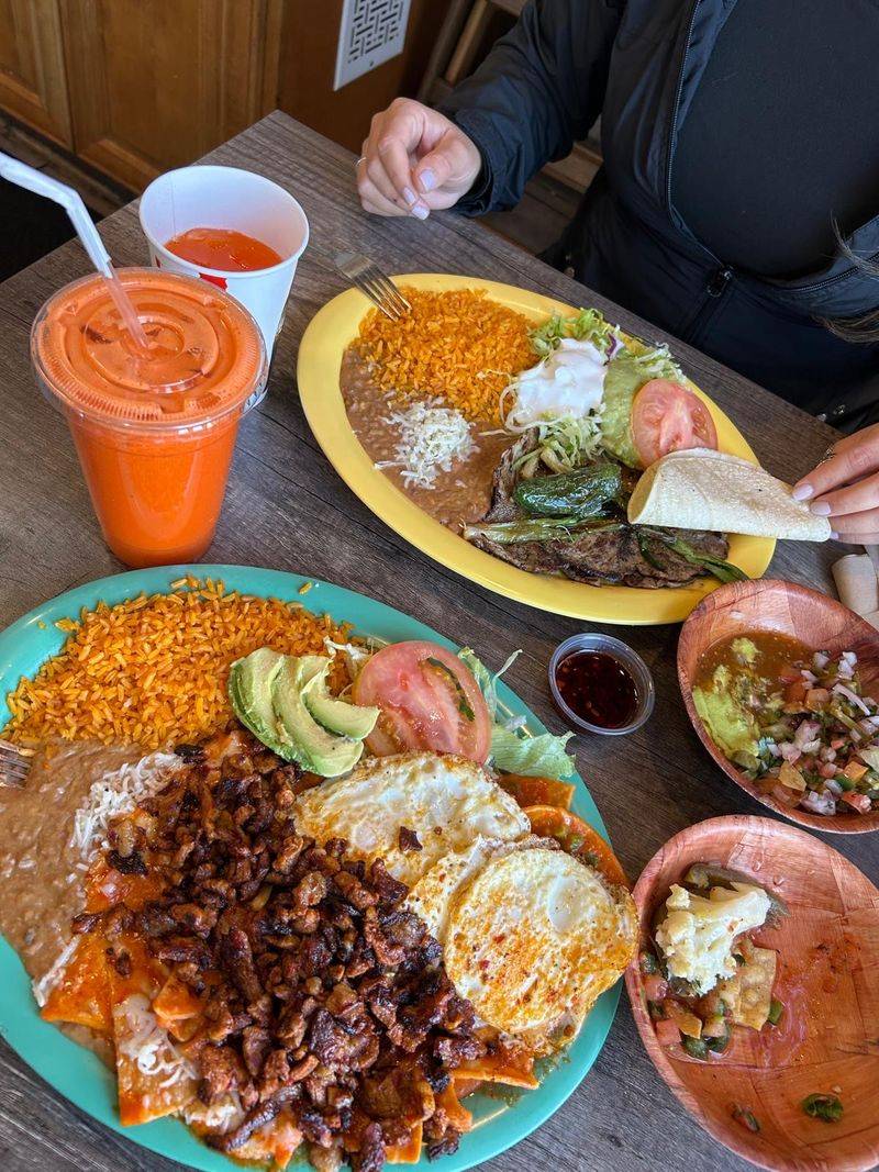 Taqueria Hecho en M&eacute;xico &mdash; Sacramento, CA