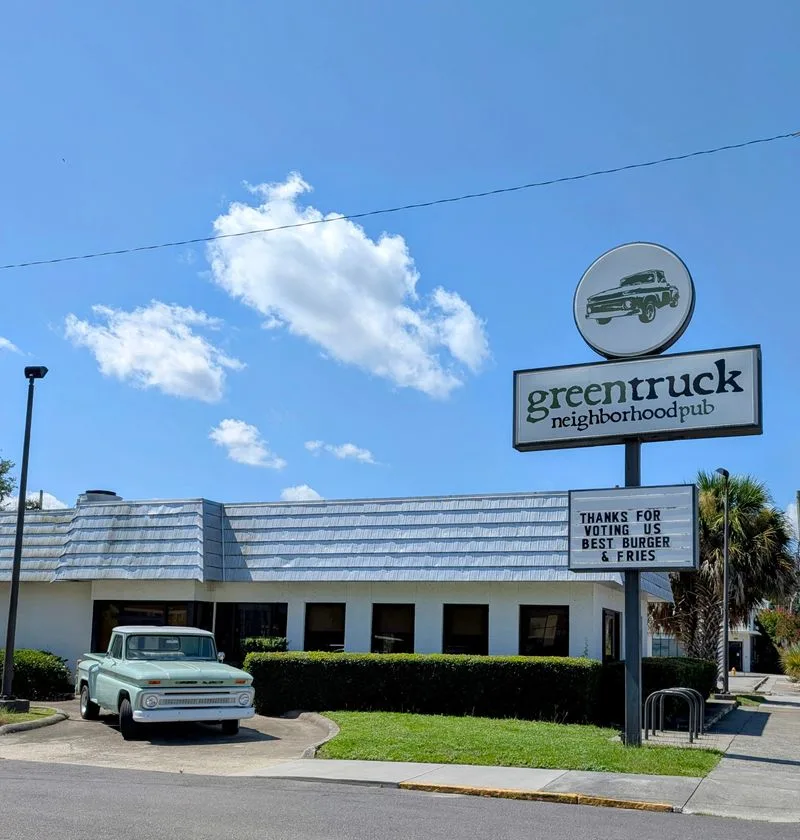 Green Truck Neighborhood Pub