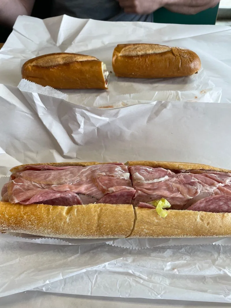 Choosing the right bread for that legendary crunch