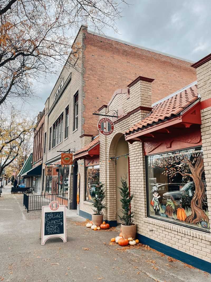 BookPeople of Moscow — Moscow