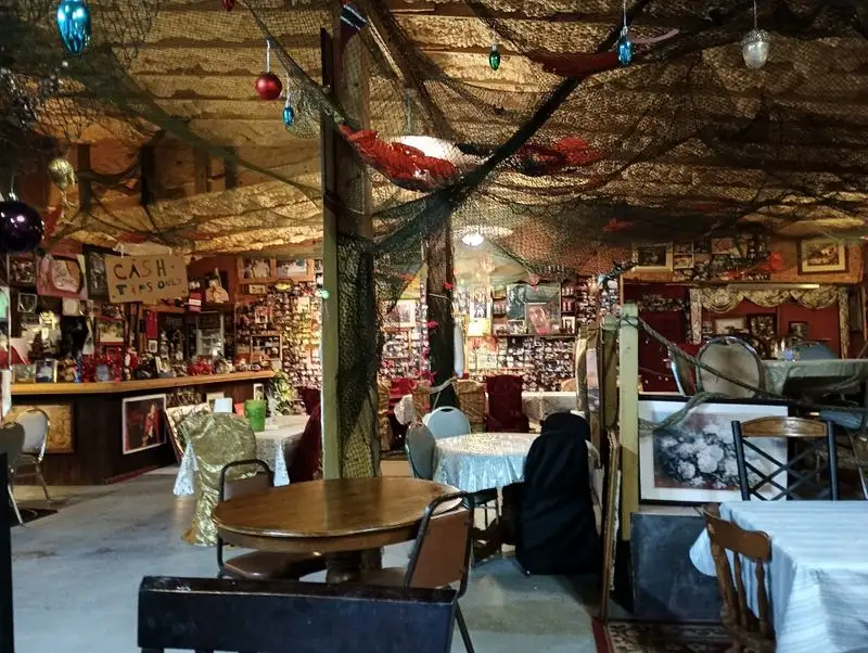 Garlic Shrimp and Grits, Coastal Comfort