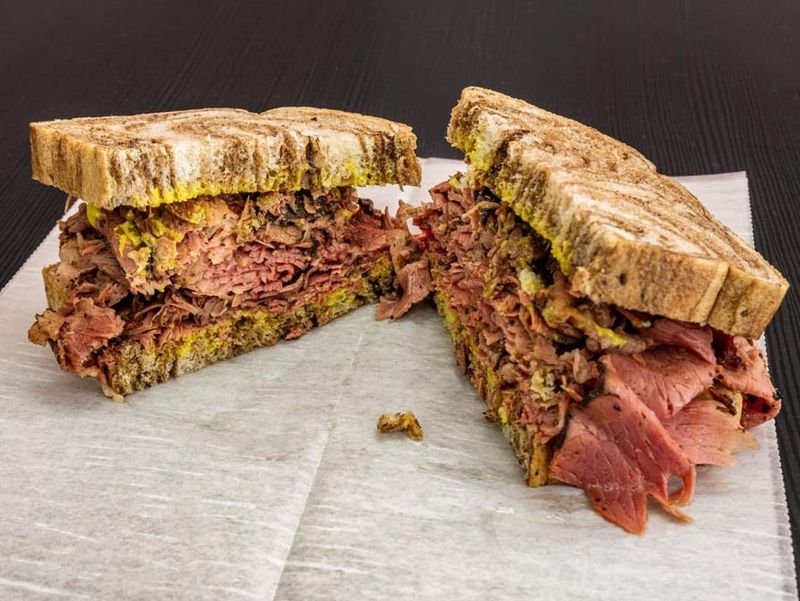 D&E&rsquo;s Corned Beef &mdash; Alsip, IL