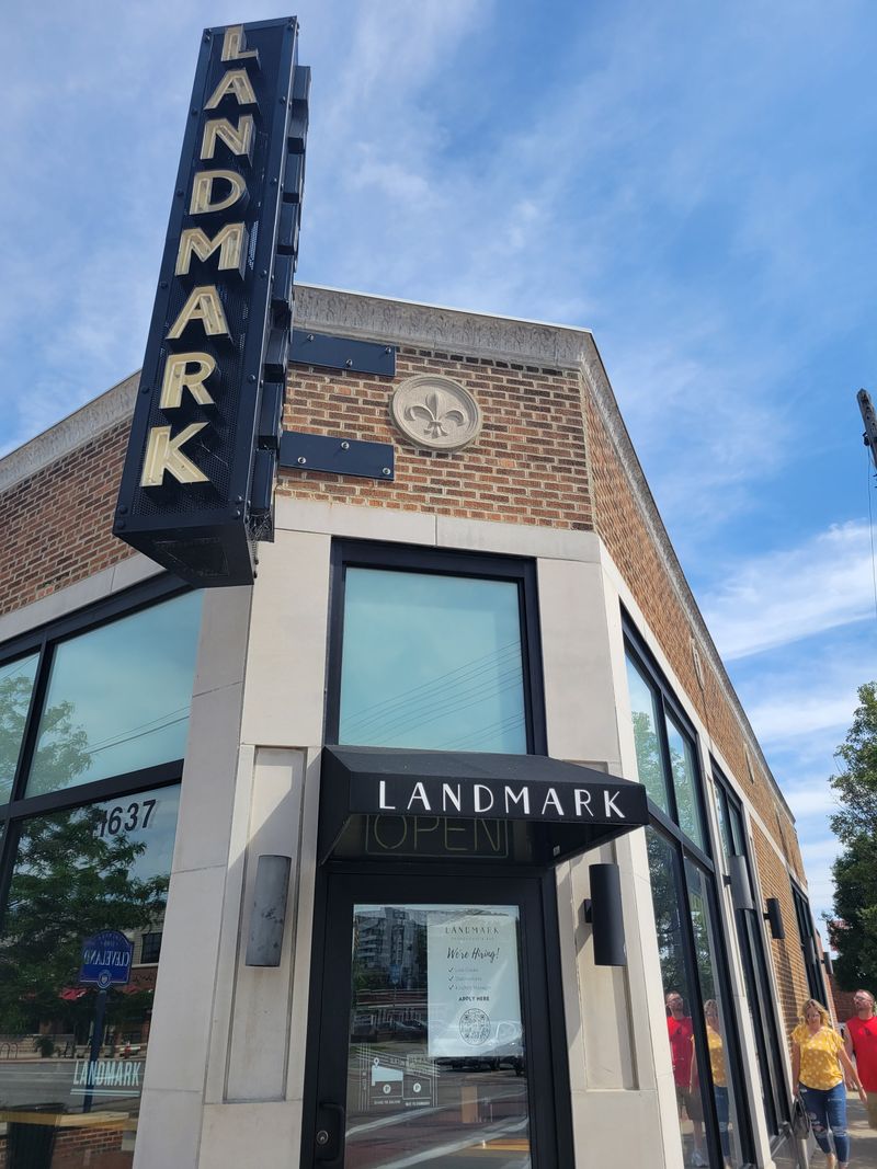 Landmark Smokehouse – Cleveland