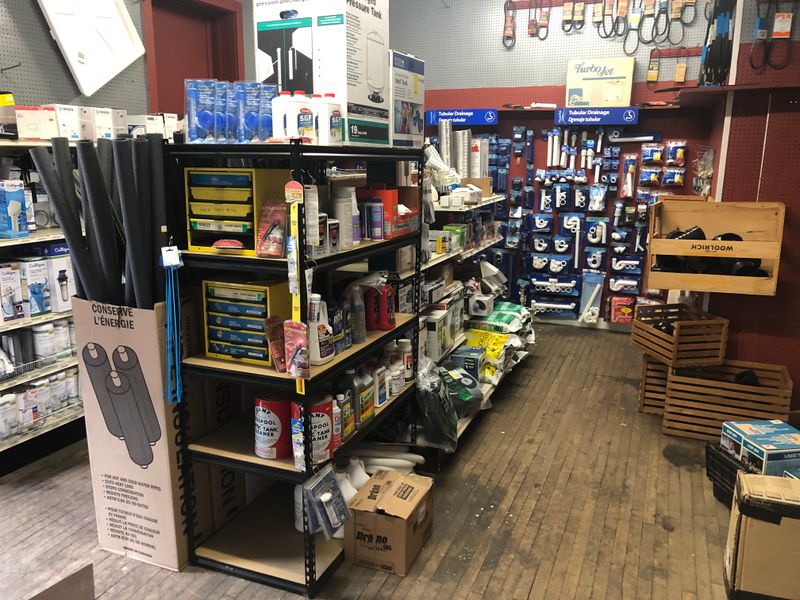 Hardware Aisles That Actually Solve Problems