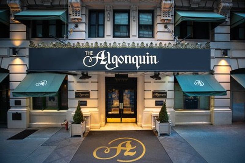 The Algonquin &mdash; Afternoon Tea at the Algonquin Hotel (New York, NY)