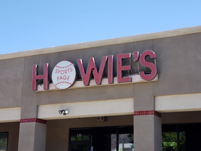 Howie&rsquo;s Sports Page, Albuquerque, New Mexico