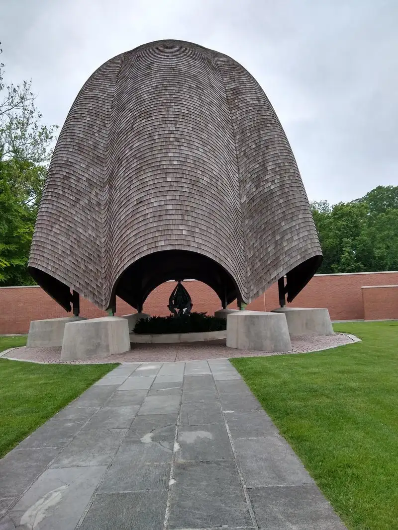 An Artistic and Intellectual Haven in Rural Indiana