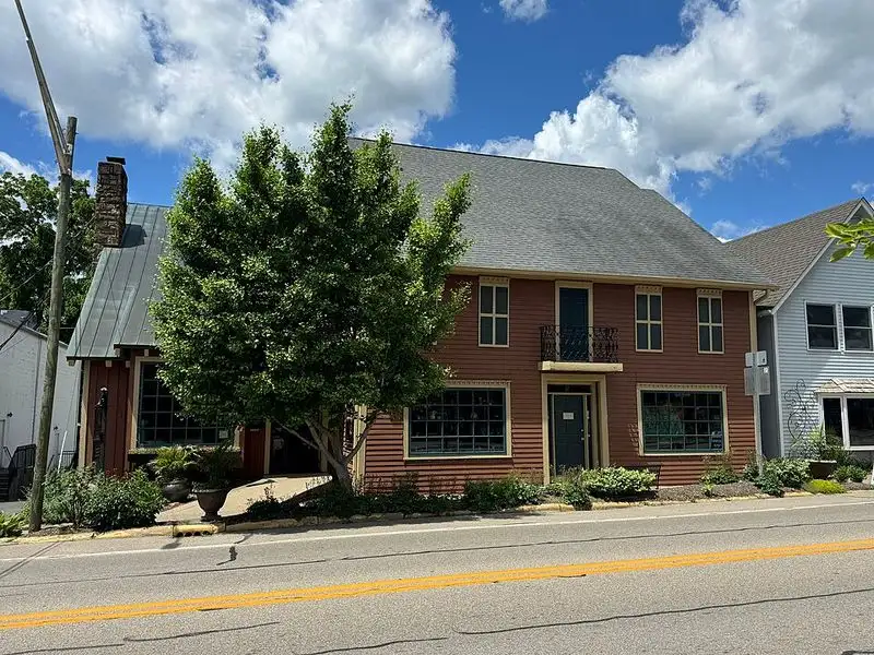 Brown County Art Gallery