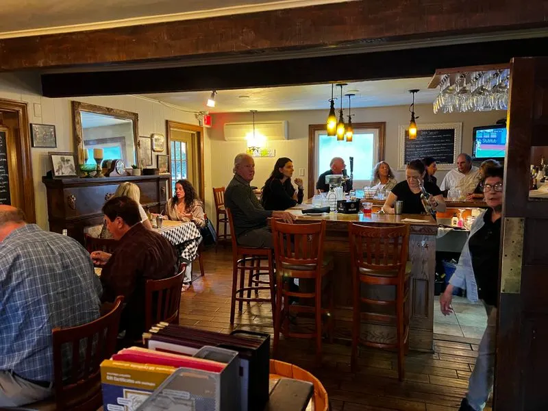 Cozy Old School Vibe