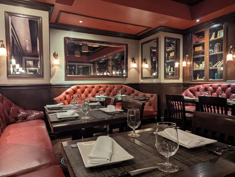 An Atmosphere of Timeless Elegance