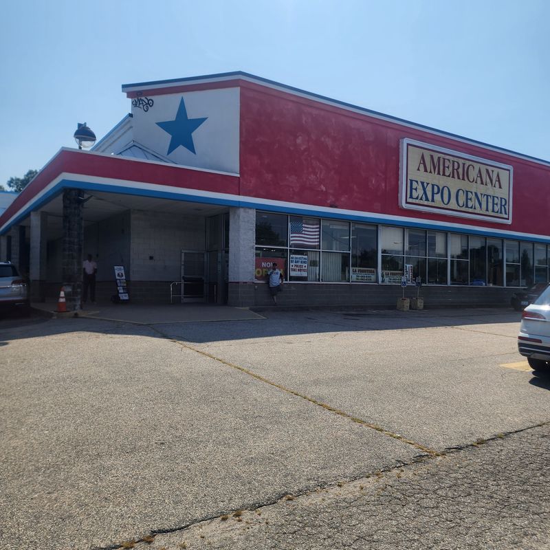Americana Expo Center Flea Market &mdash; Providence