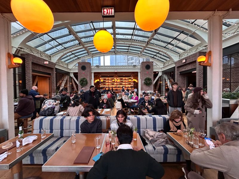 Cindy&rsquo;s Rooftop (Chicago, IL)
