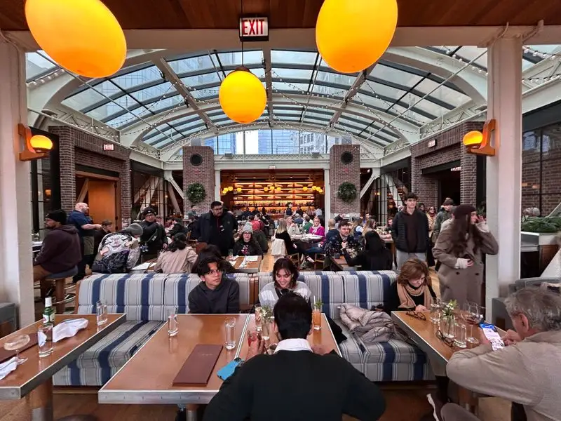 Cindy&rsquo;s Rooftop (Chicago, IL)