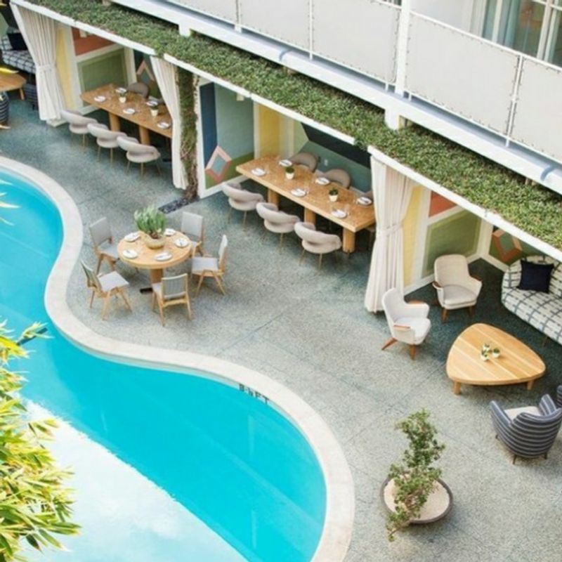 The Beverly Laurel Hotel (Los Angeles, CA)