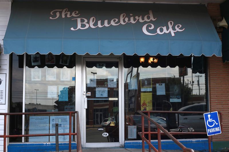 Blue Bird Cafe &ndash; Arlington
