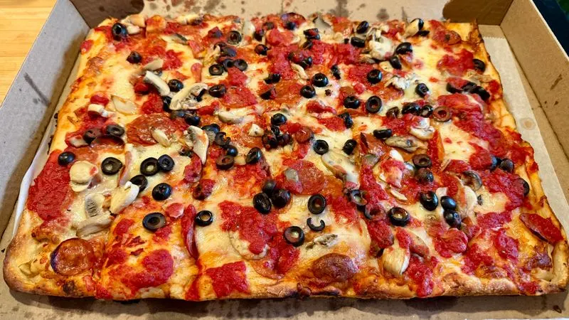 Sauce and cheese balance