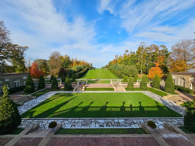 The Grand Allee to the ocean