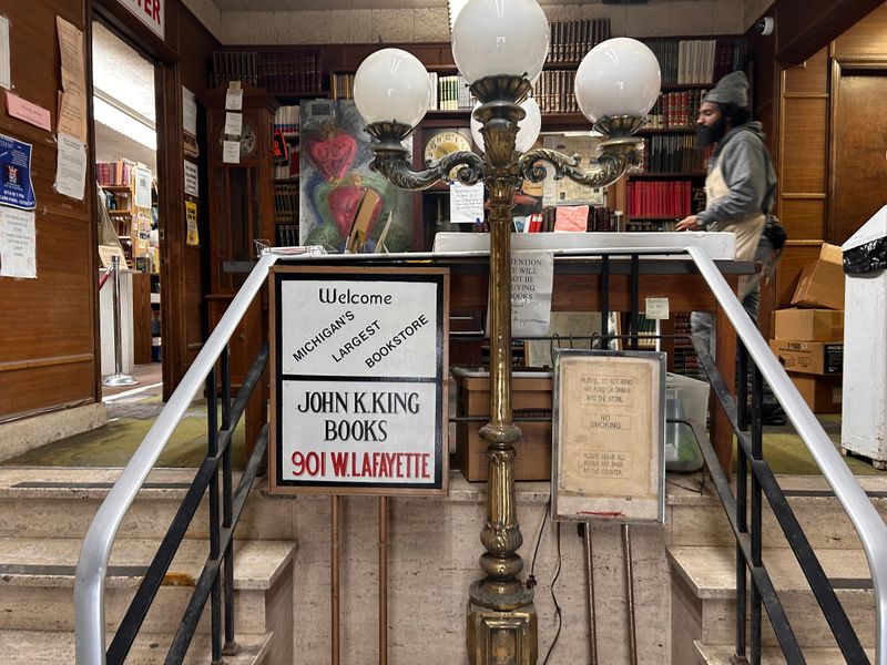 Navigating the Four Floors: How to Start Your Visit