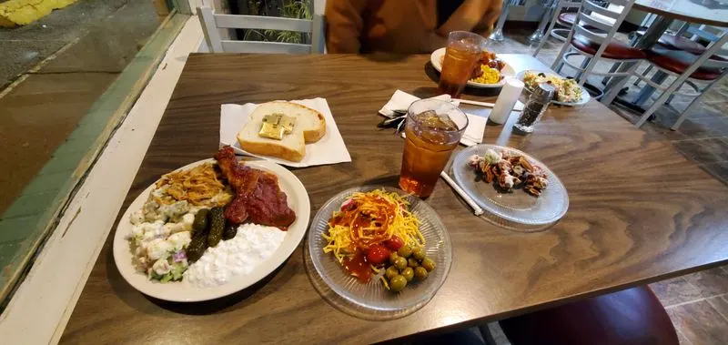 Bridge Caf&eacute; & Supper Club