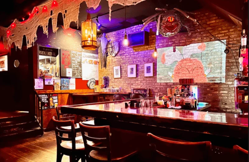 Overview and Vibe: Your Neighborhood Fantasy Tavern