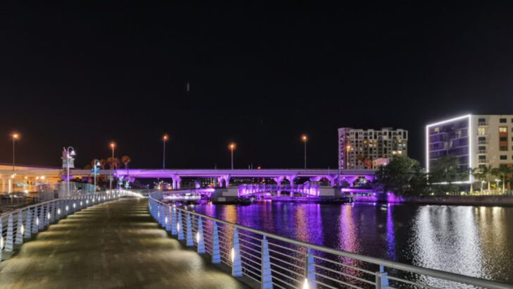 This Florida riverwalk lets you stroll 2.6 miles of waterfront views