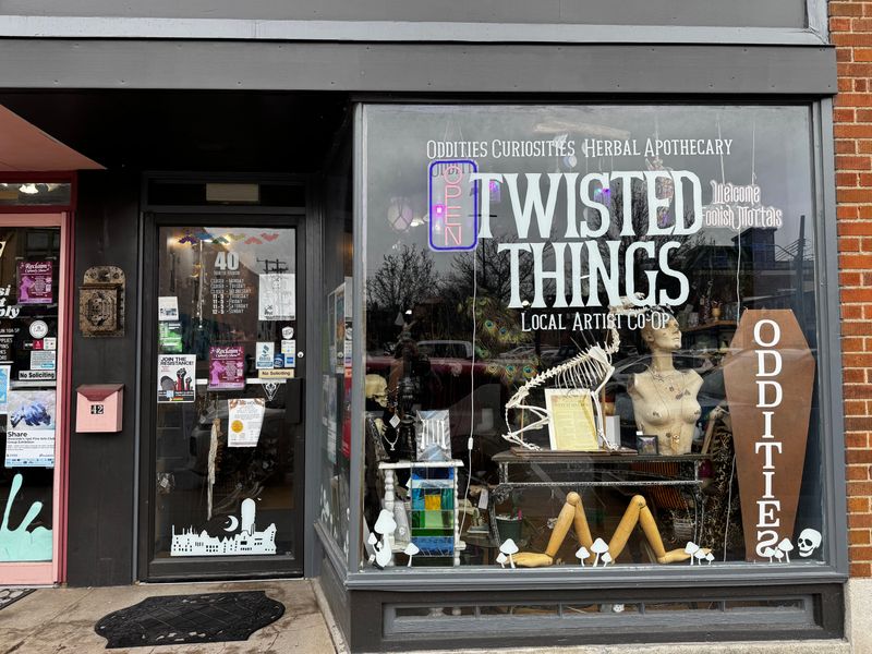 A welcoming lair for oddities and art lovers