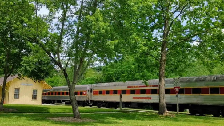 This scenic Ohio road trip feels like a dream for train lovers