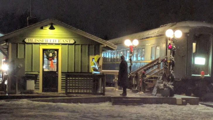 This vintage dinner train in Michigan feels like it belongs in a timeless mystery story