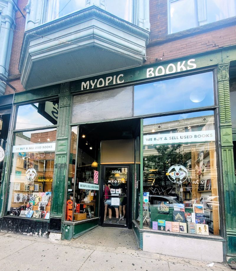 Myopic Books (Chicago)