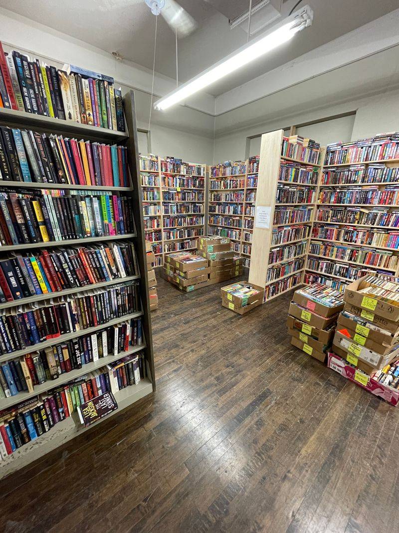 Uncle Edgar&rsquo;s Mystery Bookstore