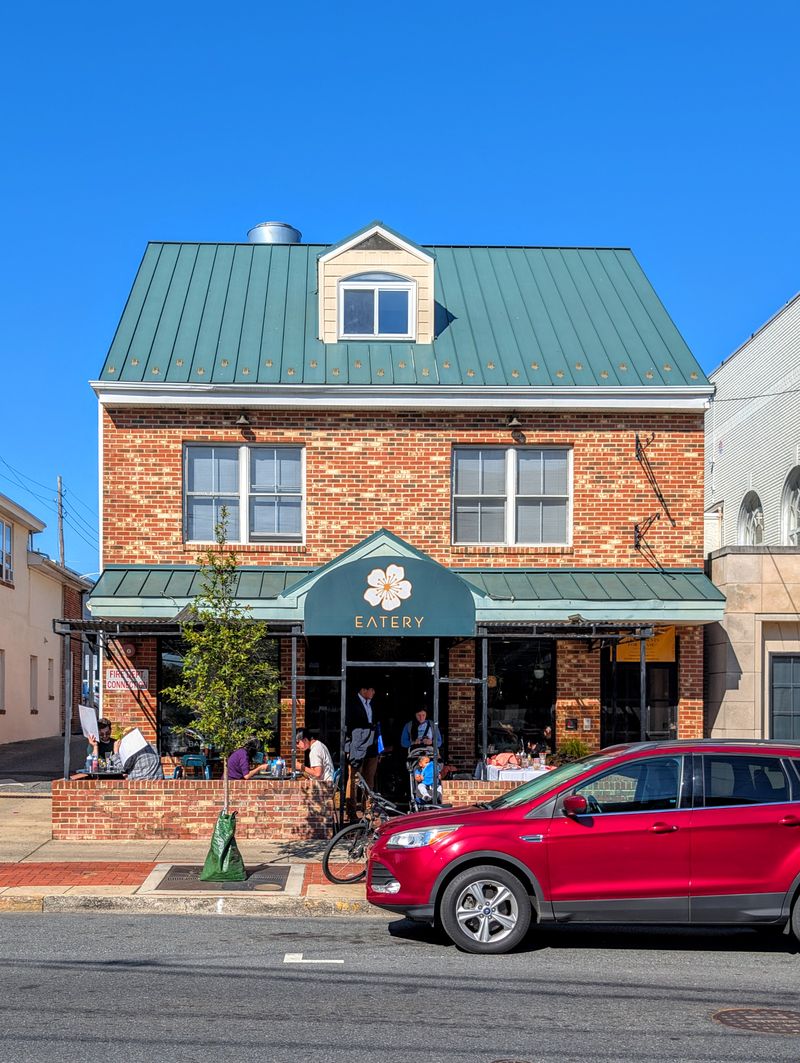 Family friendly bites on Main Street