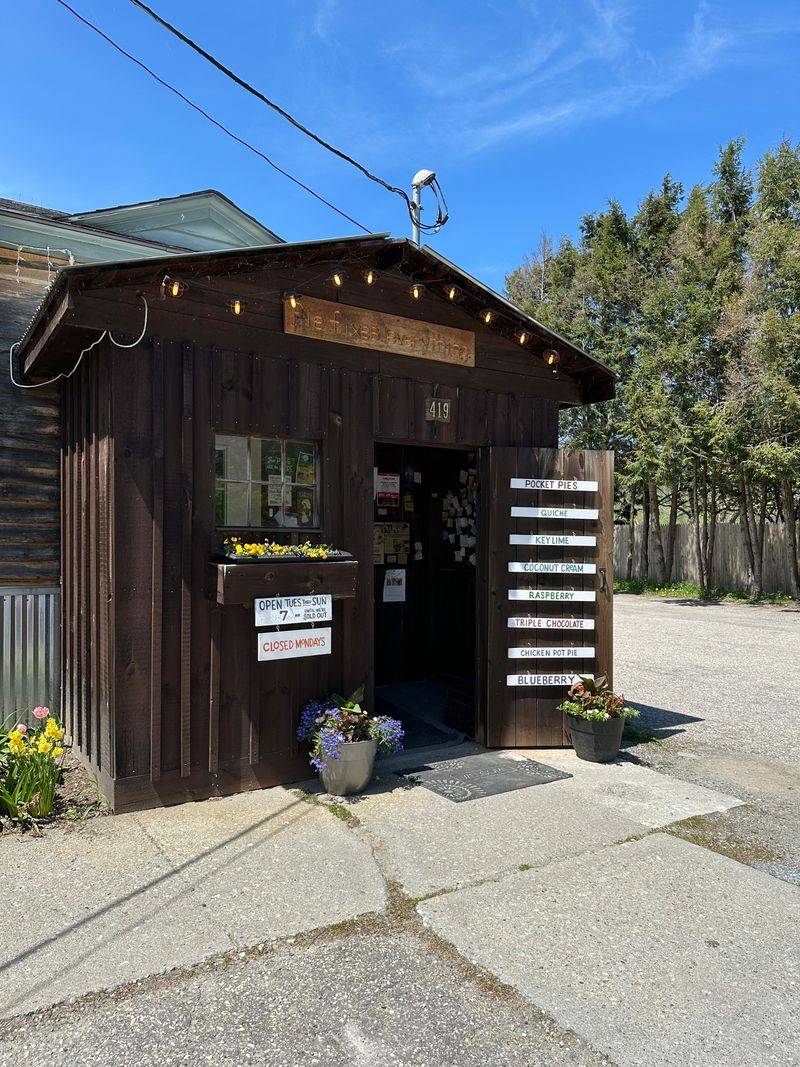 Vermont &ndash; Poorhouse Pies &ndash; (Underhill)